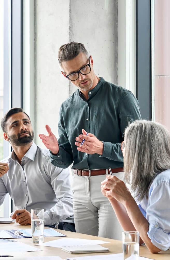 Leadership, Human Resources and Digital Technologies